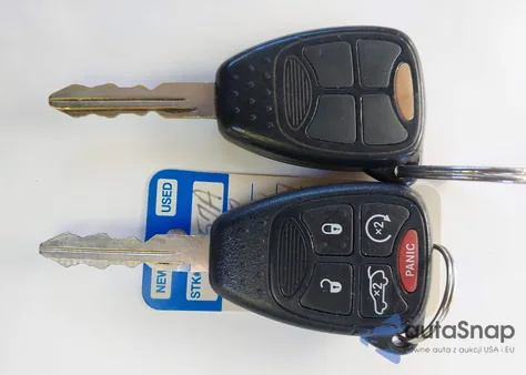 2007 Jeep Commander Sport из США, поврежденный, VIN 1J8HG48N47C691380